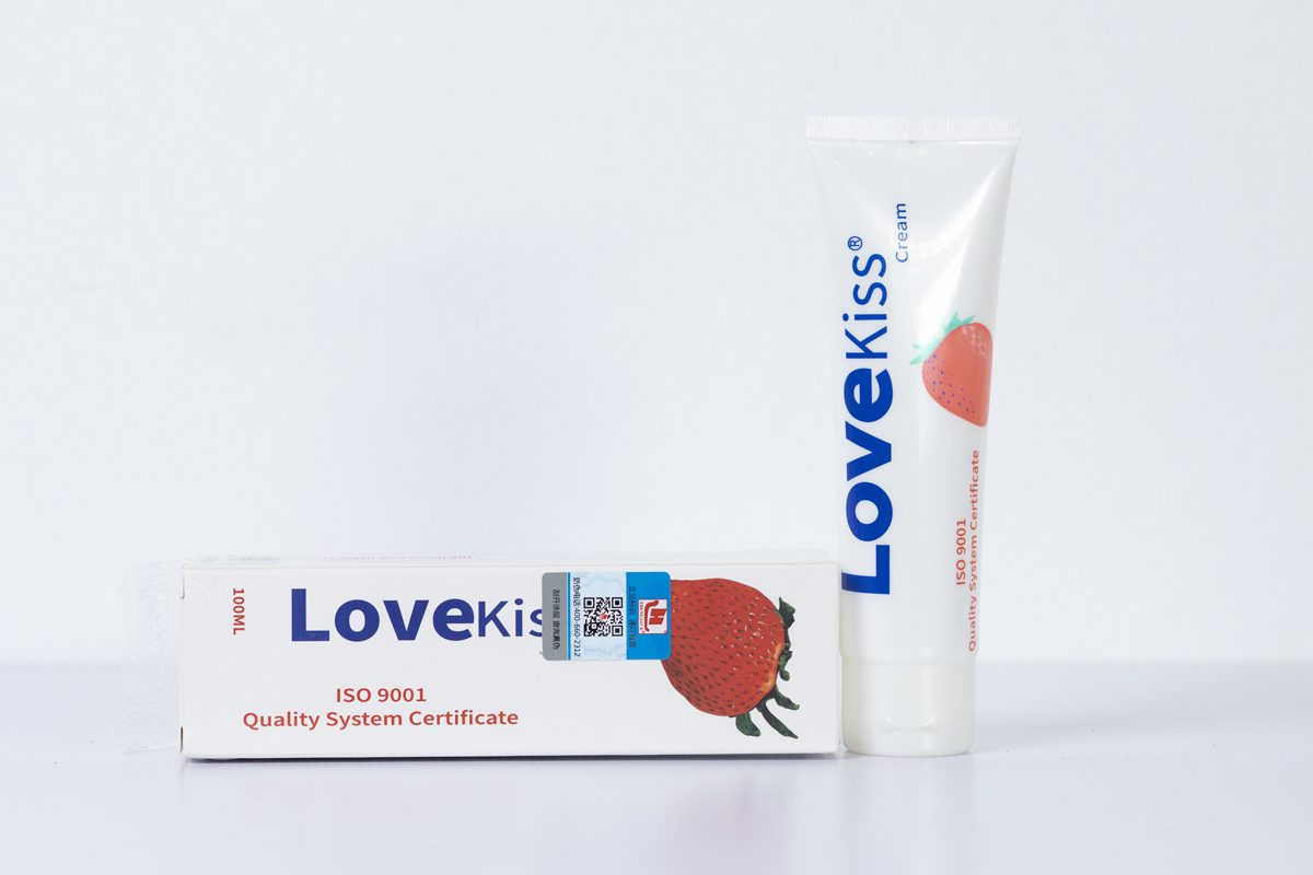 Gel bôi trơn Lovekiss hương dâu 100ml